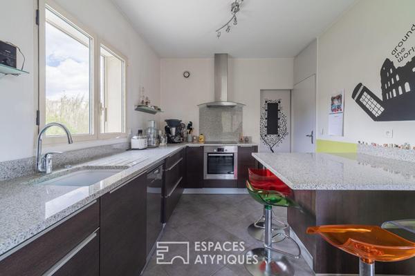 Maison d’architecte baignée de lumière aux portes de Montpellier