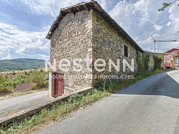 A vendre: Maison ancienne à rénover 4 chambres + dépendances - 69840 JULLIÉ