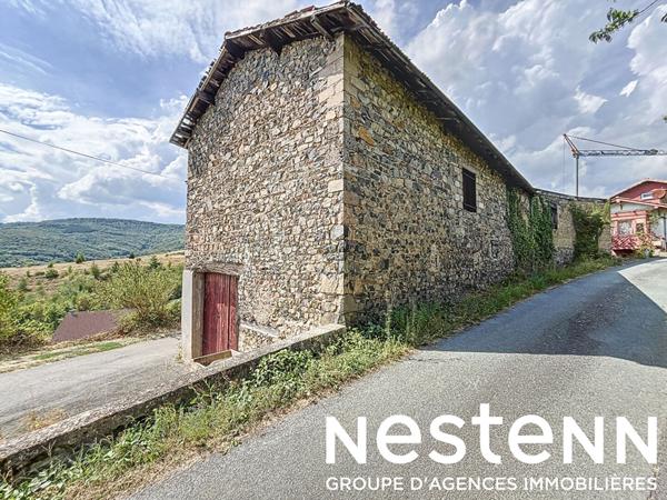 A vendre: Maison ancienne à rénover 4 chambres + dépendances - 69840 JULLIÉ