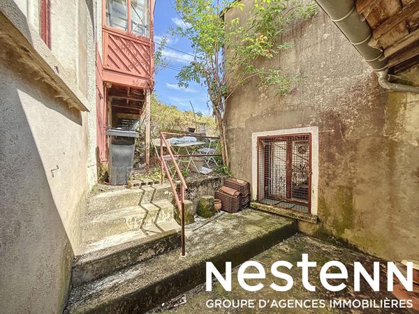 A vendre: Maison ancienne à rénover 4 chambres + dépendances - 69840 JULLIÉ