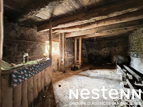 A vendre: Maison ancienne à rénover 4 chambres + dépendances - 69840 JULLIÉ