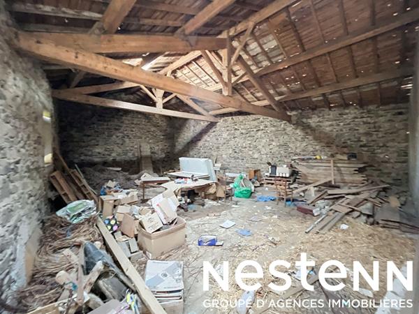 A vendre: Maison ancienne à rénover 4 chambres + dépendances - 69840 JULLIÉ