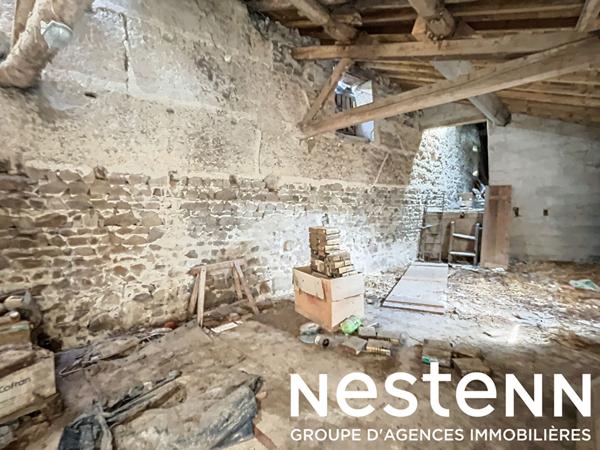 A vendre: Maison ancienne à rénover 4 chambres + dépendances - 69840 JULLIÉ