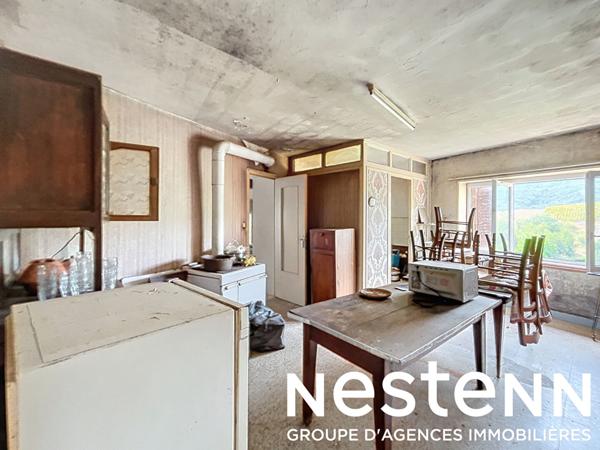 A vendre: Maison ancienne à rénover 4 chambres + dépendances - 69840 JULLIÉ