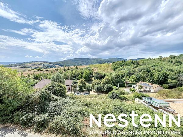 A vendre: Maison ancienne à rénover 4 chambres + dépendances - 69840 JULLIÉ