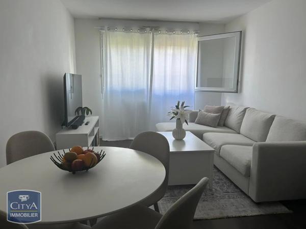 Appartement à louer 2 pièces 42.49m² Saint-Thibault-des-Vignes (77400)