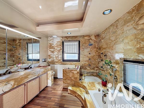 Maison à vendre 8 pièces 245 m² Rueil-Malmaison