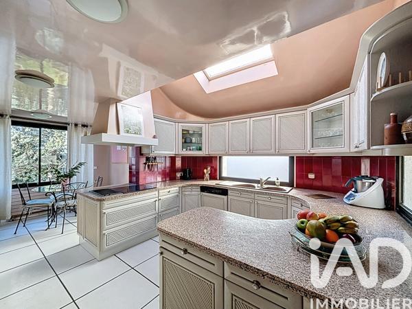 Maison à vendre 8 pièces 245 m² Rueil-Malmaison