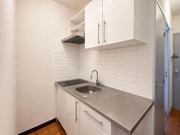 Studio avec balcon, ascenseur et parking - Centre-ville de Cavalaire-sur-Mer