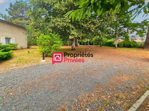 Maison familiale rénovée ? 225 m² ? Terrain divisible de 3 500 m² ? Roaillan