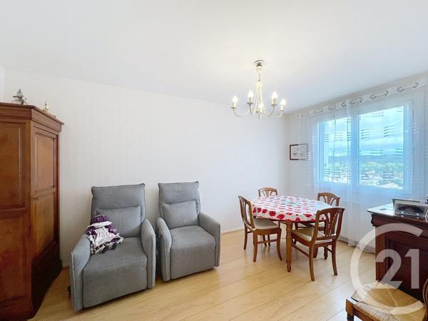 Appartement F5 à vendre  5 pièces - 91 m2 COURNON D AUVERGNE - 63