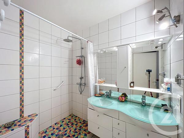 Appartement F5 à vendre  5 pièces - 91 m2 COURNON D AUVERGNE - 63