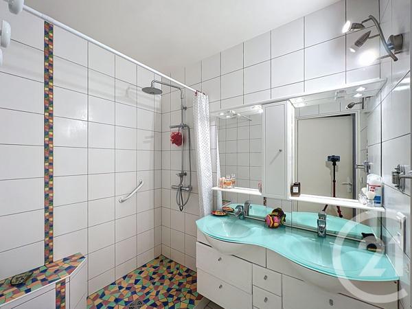 Appartement F5 à vendre  5 pièces - 91 m2 COURNON D AUVERGNE - 63