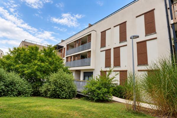 T2 en rez-de-jardin avec parking couvert