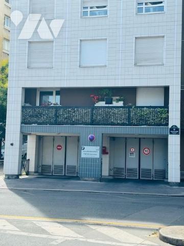 PARIS 16EME - MAISON DE LA RADIO / BOULAINVILLIERS - PARKING A VENDRE