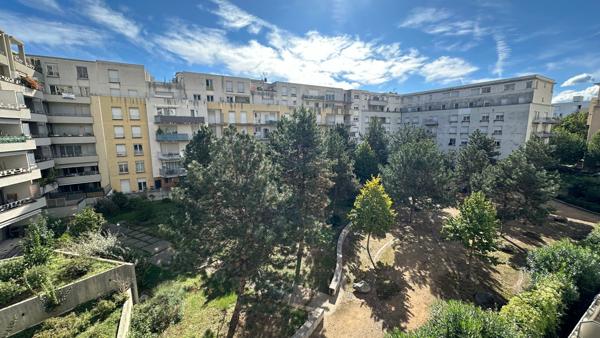 Appartement F3 (69 m²) à vendre à GRENOBLE en parfait état avec terrasse