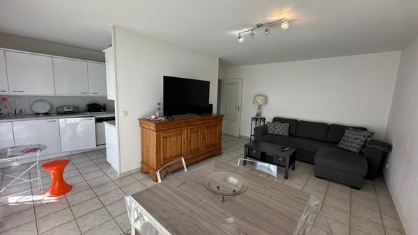 Appartement F3 (69 m²) à vendre à GRENOBLE en parfait état avec terrasse
