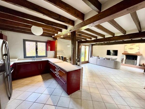Maison à QUINCAMPOIX, 76230 - 6 pièces 130m²