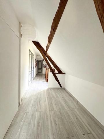 Maison à QUINCAMPOIX, 76230 - 6 pièces 130m²