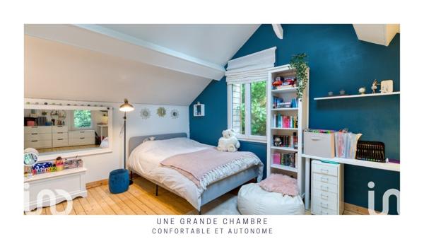 Longère 5 pièces de 158 m² à Mont-Saint-Aignan (76130)