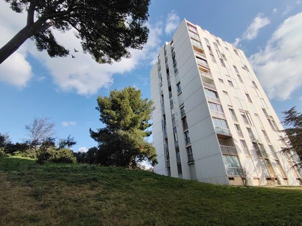 APPARTEMENT TYPE 3 T3 3 PIECES  BALCON CAVE PARKING 13014 MARSEILLE ST JOSEPH