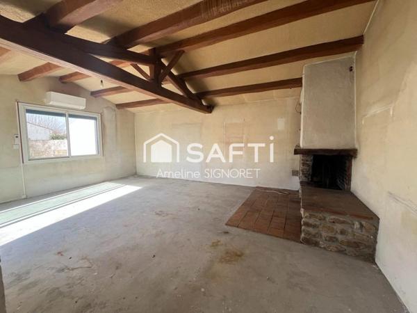 Studio à rénover et à équiper