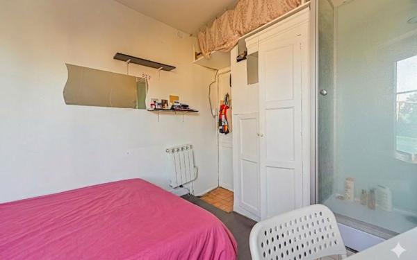 Appartement à vendre    1 pièce • 10 m2 Paris 11