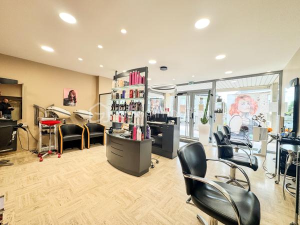 Local d activites de 53 m²