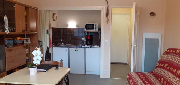 Studio - 1er étage avec ascenseur- LA PALMYRE CENTRE