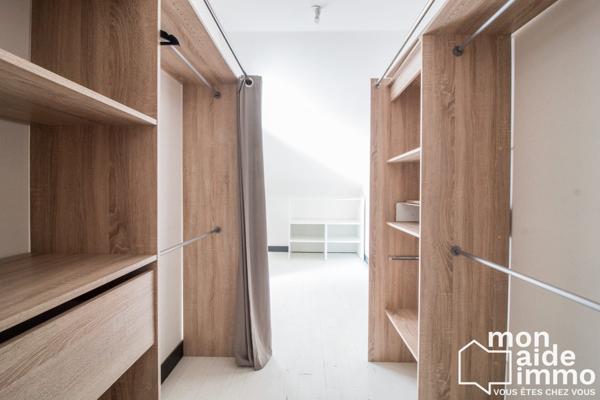 Vaste maison sur terrain de 7000 m²