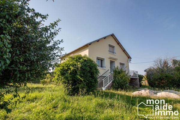 Vaste maison sur terrain de 7000 m²