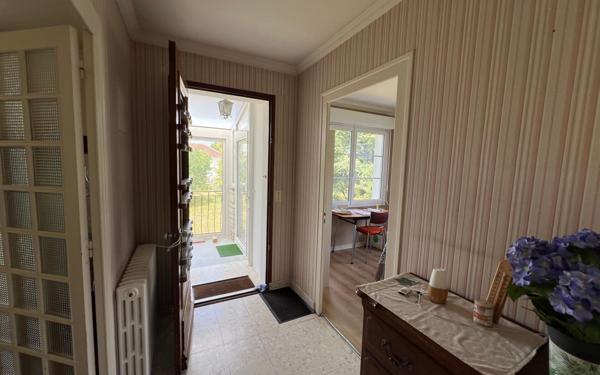 Maison à vendre    6 pièces •  Matha