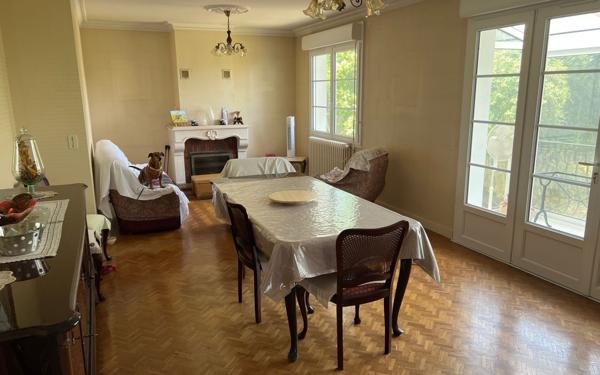 Maison à vendre    6 pièces •  Matha