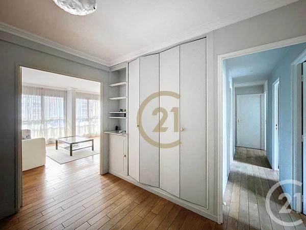 Appartement F5 à vendre  5 pièces - 110,78 m2 LE CHESNAY - 78