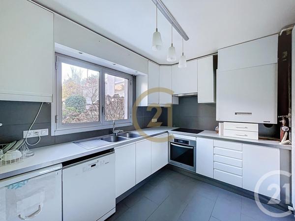 Appartement F5 à vendre  5 pièces - 110,78 m2 LE CHESNAY - 78