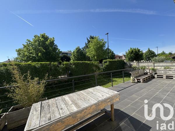 Maison 6 pièces de 206 m² à Villecresnes (94440)