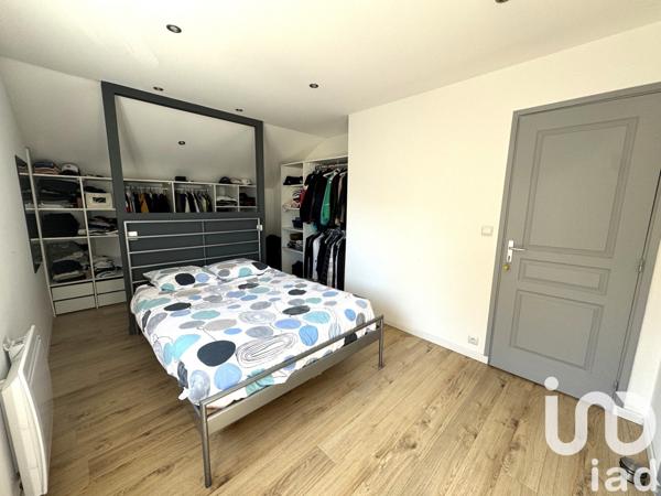 Maison 6 pièces de 206 m² à Villecresnes (94440)