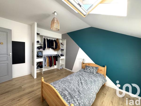 Maison 6 pièces de 206 m² à Villecresnes (94440)
