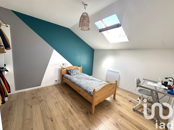 Maison 6 pièces de 206 m² à Villecresnes (94440)