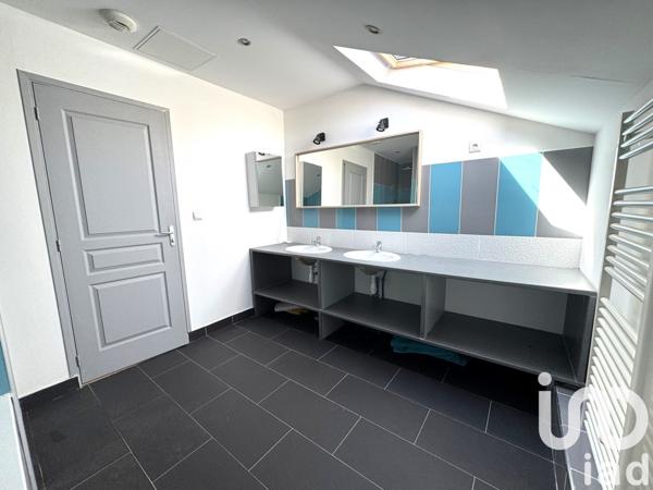 Maison 6 pièces de 206 m² à Villecresnes (94440)