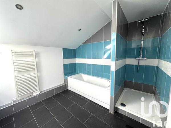 Maison 6 pièces de 206 m² à Villecresnes (94440)