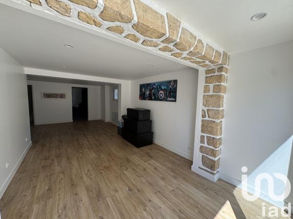 Maison 6 pièces de 206 m² à Villecresnes (94440)