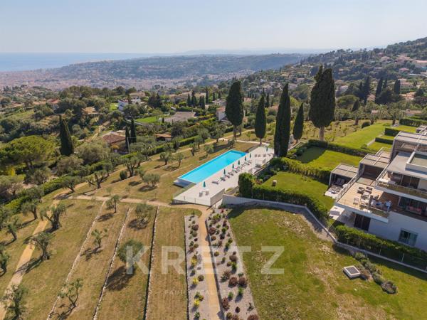 Duplex lumineux avec terrasse – Vue panoramique Nice