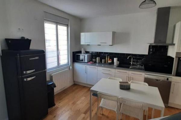 Location - Appartement 4 pièces 68 m 2 LE MANS (72000)