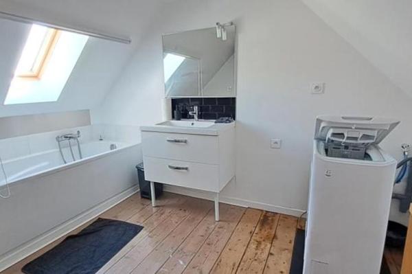 Location - Appartement 4 pièces 68 m 2 LE MANS (72000)