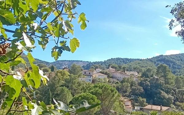 Maison à vendre    3 pièces • 71,48 m2 Marseille 11