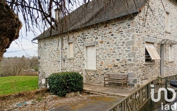 Maison traditionnelle 5 pièces de 169 m² à Cornil (19150)