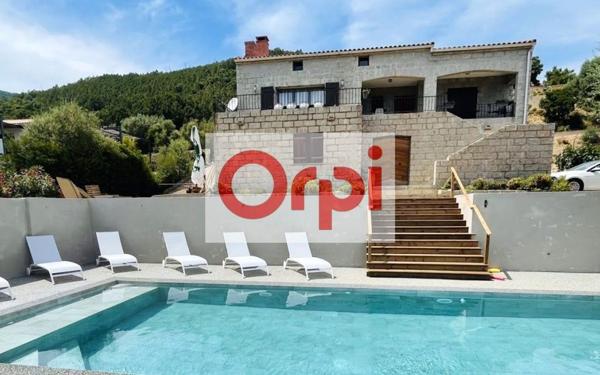 Maison à vendre    9 pièces •  Porto-Vecchio