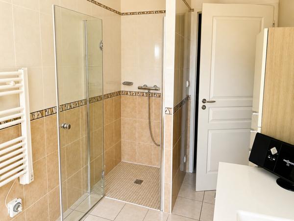 PAVILLON DE PLAIN PIED de 117 m2 / quartier RESIDENTIEL MIREBEAU