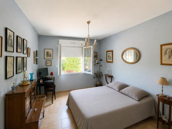 PAVILLON DE PLAIN PIED de 117 m2 / quartier RESIDENTIEL MIREBEAU